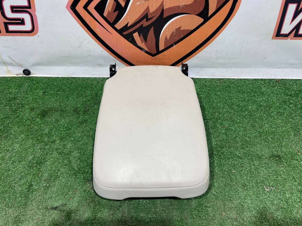 LR160015 Armrest Range Rover L405 (2013-2021) Used
